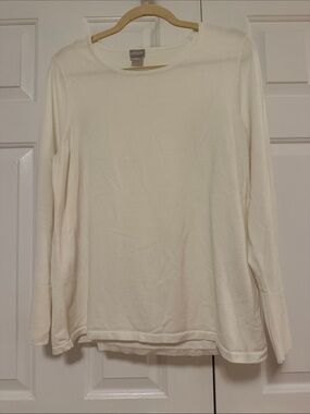 Chico's Ivory Long-Sleeve Crewneck Knit Top